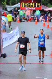 BIB: 0439, 513, 5571
                            <button type="button" onclick="openModal(5745834)" class="btn btn-primary btn-sm float-right btn-popup" data-toggle="modal" data-target=".modal-high-quality">
                        <i class="fas fa-shopping-cart"></i> Add to Cart
                    </button>
                                            <button type="button" onclick="isThisMe(5745834, true)" class="btn btn-success btn-sm float-right btn-popup btn-isme hidden" data-toggle="tooltip" data-placement="bottom" title="นี่คือรูปของคุณใช่ไหม คลิกที่นี่เพื่อเอาเข้าอัลบั้ม">
                        <i class="fas fa-plus"></i> Add to album
                    </button>
                    <button type="button" onclick="isThisMe(5745834, false)" class="btn btn-warning btn-sm float-right btn-popup btn-isnotme hidden">
                        <i class="fas fa-ban"></i> Remove from album
                    </button>